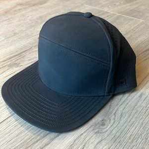 NWT: Melin Trenches Hydro Mens SnapBack Hat- Black XL